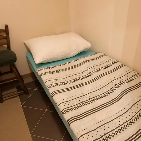 Apartamento In 2181 *
